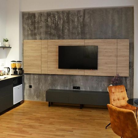 Elite Central Suites Скопье Экстерьер фото