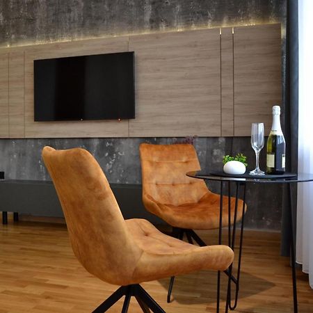 Elite Central Suites Скопье Экстерьер фото
