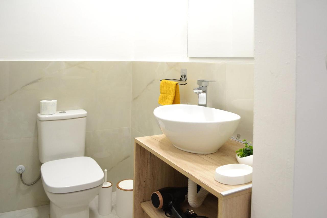 Elite Central Suites Скопье Экстерьер фото