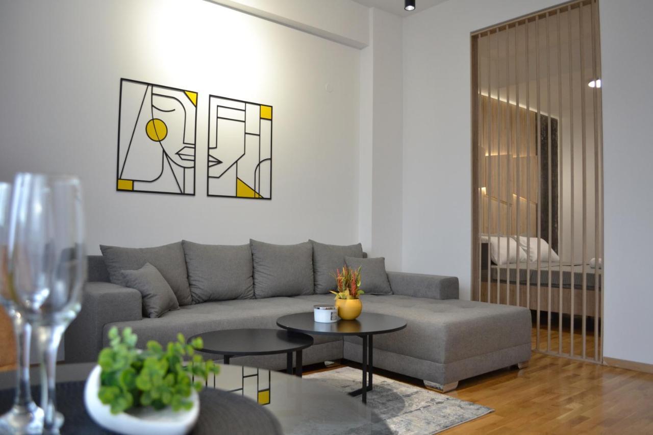 Elite Central Suites Скопье Экстерьер фото