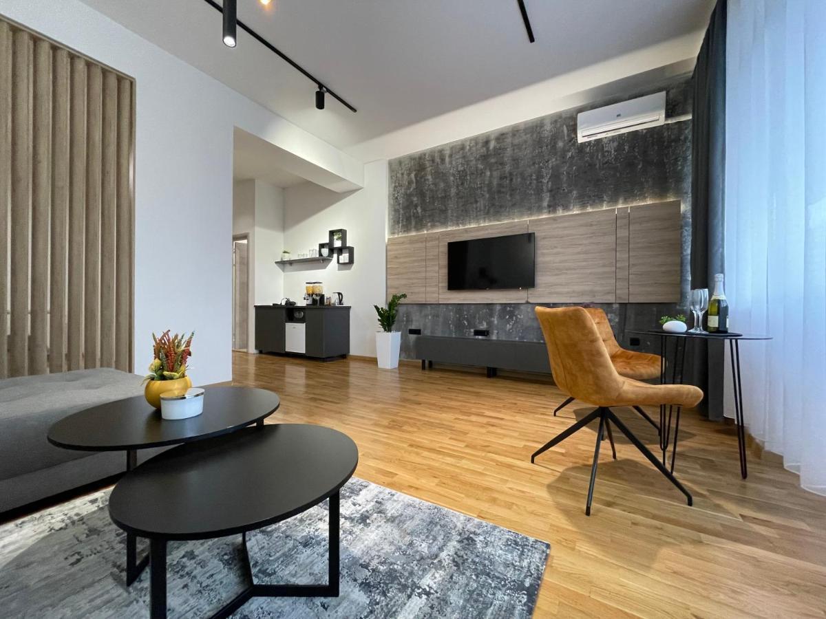 Elite Central Suites Скопье Экстерьер фото