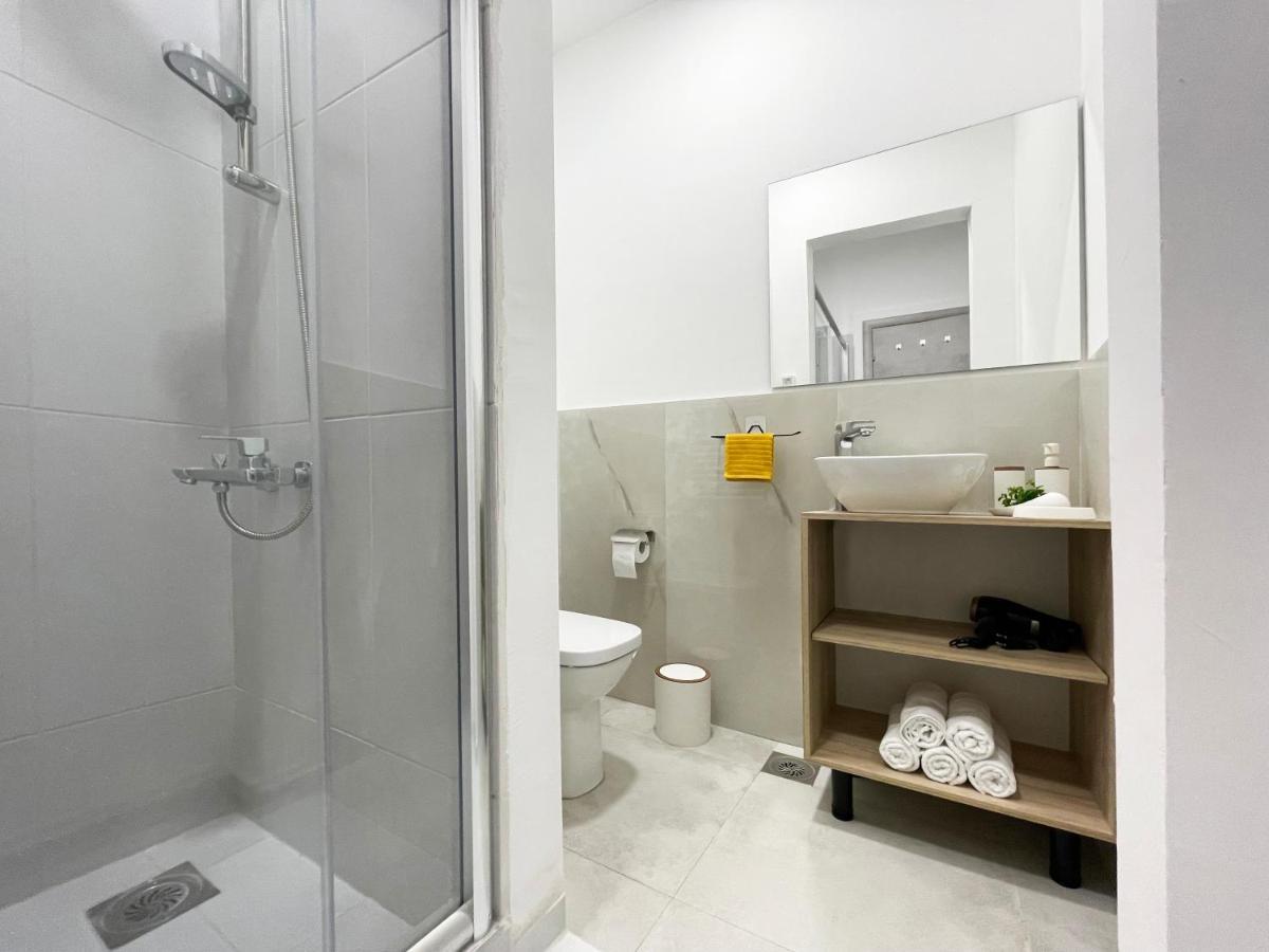 Elite Central Suites Скопье Экстерьер фото