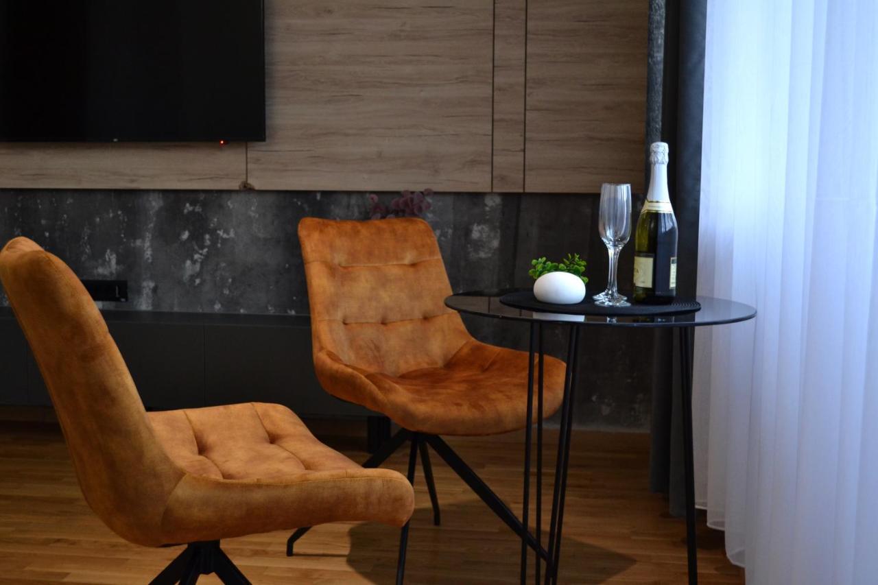 Elite Central Suites Скопье Экстерьер фото