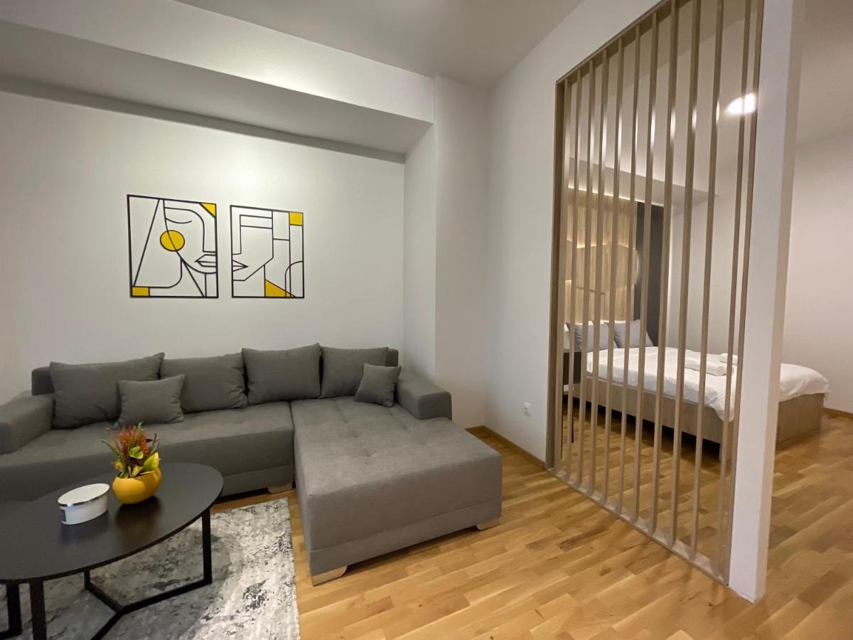 Elite Central Suites Скопье Экстерьер фото